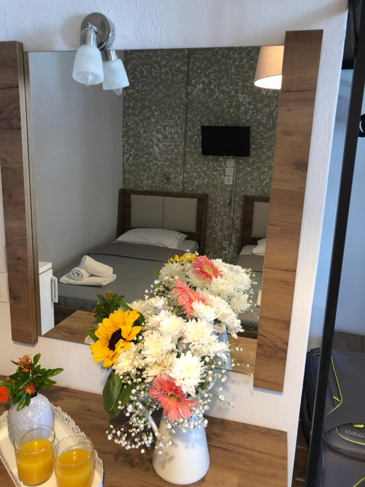 Apartment Guest House Skiathos Skiathos Town