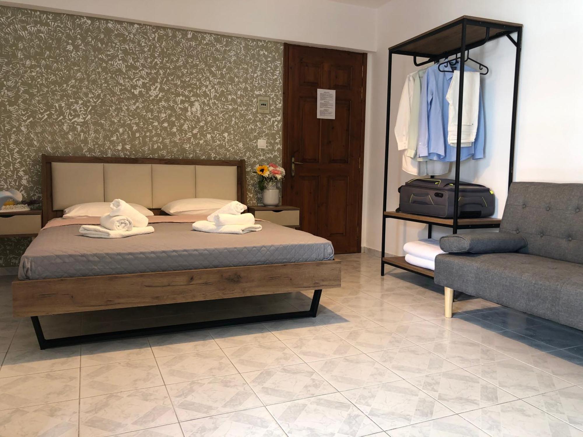 Guest House Skiathos *